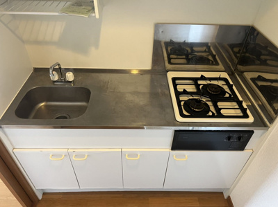 【キッチン】 | ピュアドーム博多ファインビュー | 別号室の写真になります。現況優先。