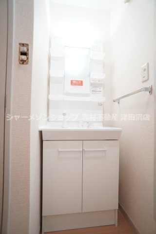 サンドルフ津田沼Cの独立洗面台