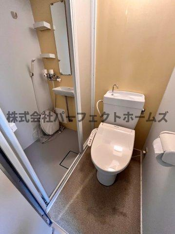 ほーむ21新町のトイレ|落ち着いた色調のトイレです