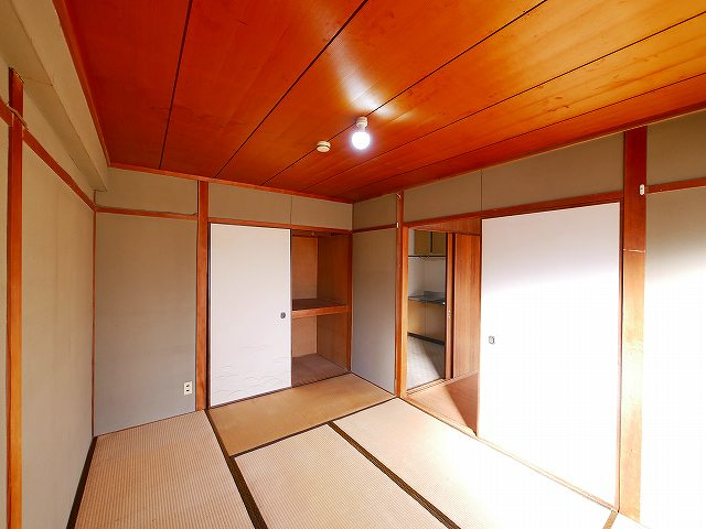 西栄マンションの内装