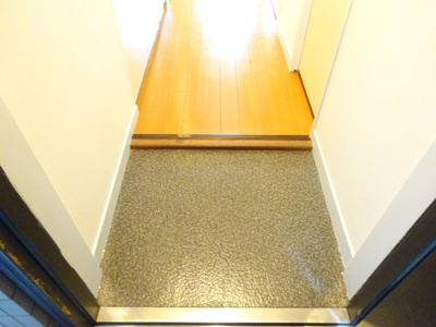 【玄関】 | コスモリード駒沢大学