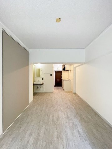 【洋室】 | 大蔵マンション南博多 | 別号室の写真になります。現況優先。