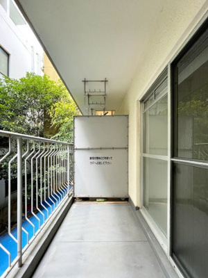 【バルコニー】 | 大蔵マンション南博多 | 別号室の写真になります。現況優先。