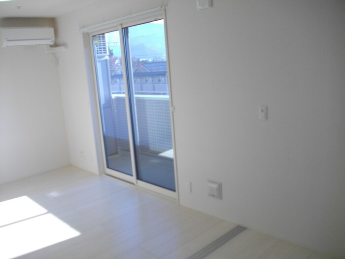 美麗・十日町の居間・リビング|ＬＤＫ