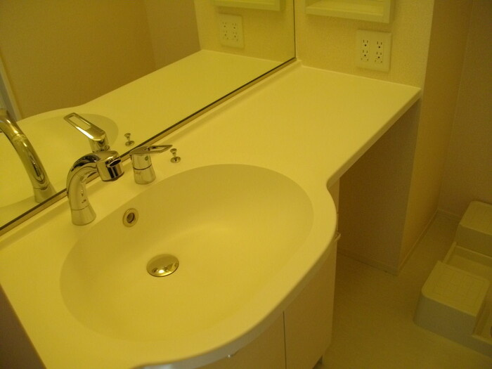 美麗・十日町の独立洗面台|洗髪洗面化粧台