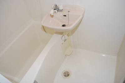 【洗面所】 | ブレーン博多 | 別号室の写真になります。現況優先。