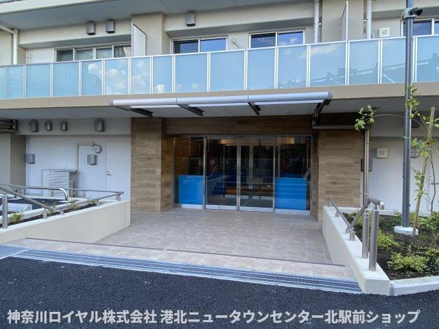 【エントランス】