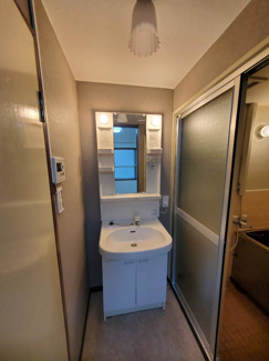 【洗面所】 | マンション村井エンタープライズ | 独立洗面台★