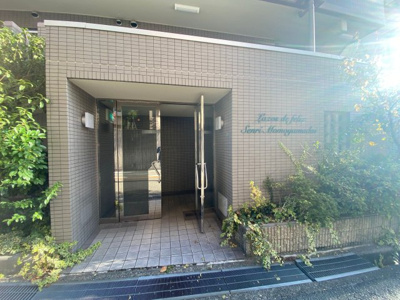 【エントランス】 | ラソフェリス千里桃山台