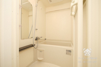 【浴室】 | プレサンス　ＤＯＭＥＣＩＴＹ　コレーレ | お風呂