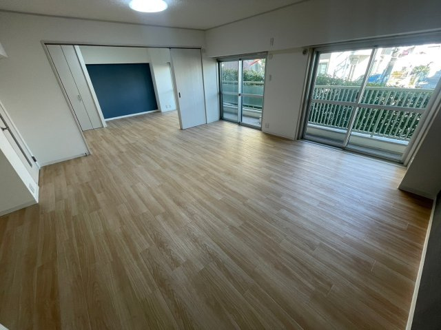 東急ドエル摩耶の居間・リビング