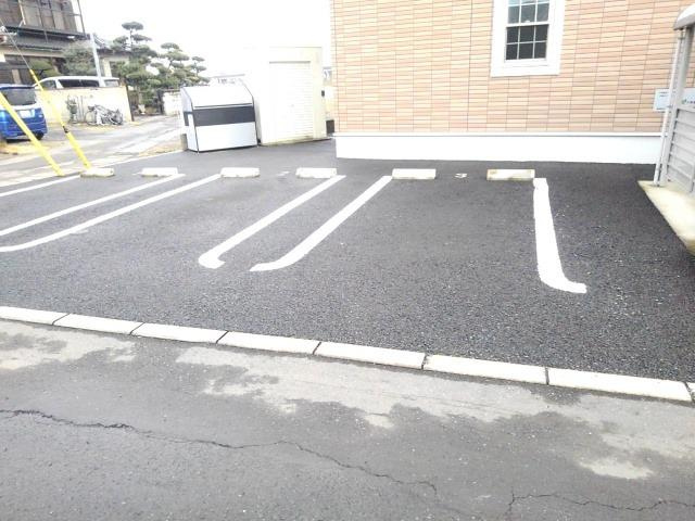 ブエノルガルの駐車場|駐車場