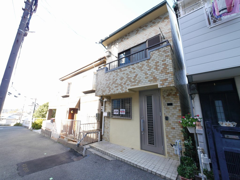 垂水区五色山6丁目5-8戸建の外観