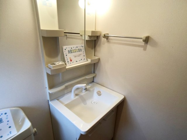 アバンティ江俣 Ⅱの洗面所|洗面所