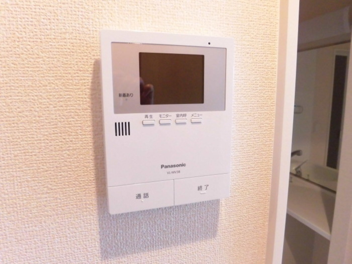 グラン・プラース Ｈの設備|モニター付きインターホン