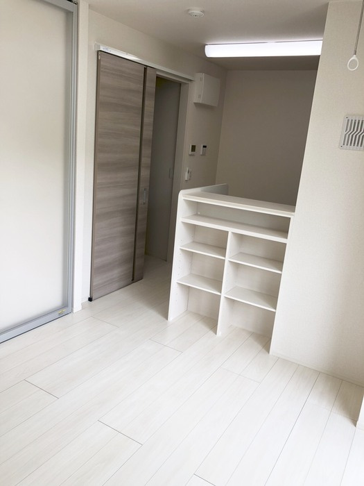 カーサ・ラッフィナートⅢの居間・リビング|LDK