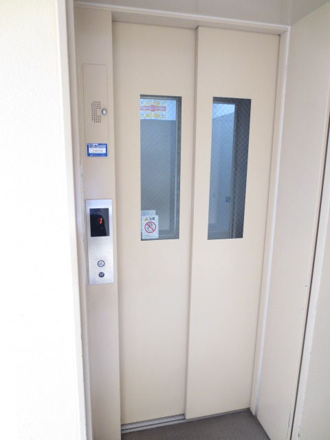 アルファ長岡天神のその他共用部分|エレベーター