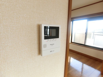 【セキュリティ】 | グリーンリーフ泉 | 突然の来客時もＴＶモニターホンでしっかり確認。