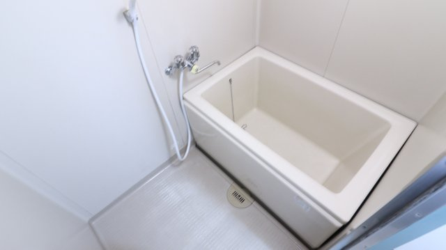 神戸市西区伊川谷町潤和の賃貸マンションの浴室