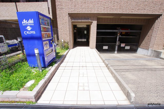 CityLifeプレサンス新大阪　仲介手数料無料のエントランス