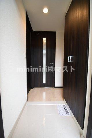 エステムコート難波WESTSIDEⅡベイフレックスの玄関