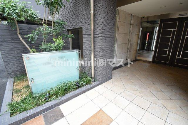 エステムコート難波WESTSIDEⅡベイフレックスのエントランス