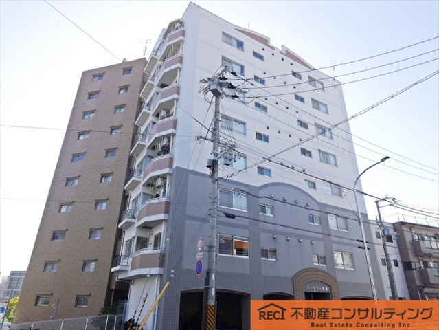 ロータリー西灘の外観