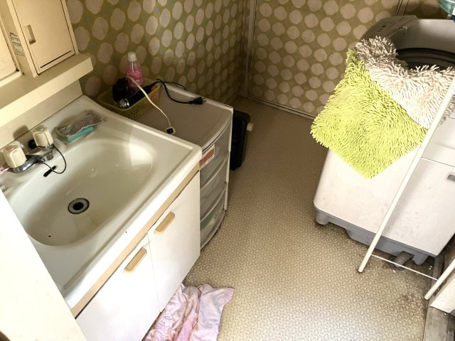 福田　中古戸建　7LDK+Sの脱衣所