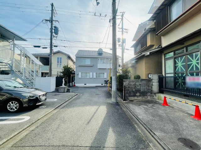 花園内畑町の前面道路含む現地写真