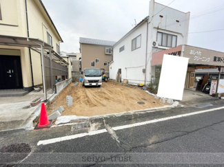 【前面道路含む現地写真】