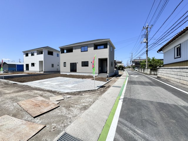 新築　前橋市稲荷新田町2期　6号棟の前面道路含む現地写真|現地写真　東側接道幅員約5.8ｍ