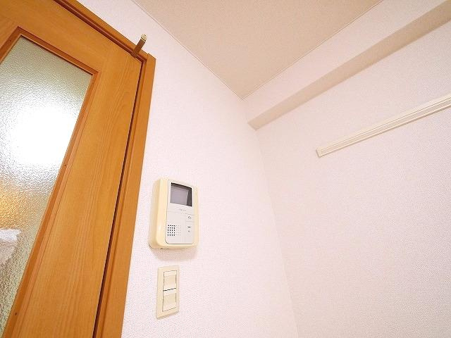 コモドビラⅦのセキュリティ|モニター付きインターホン