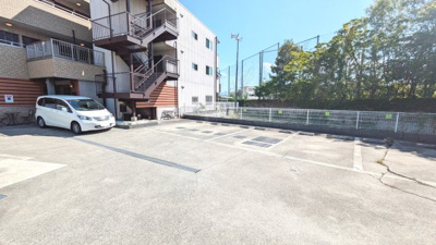 【駐車場】 | ブエナビスタ貝塚