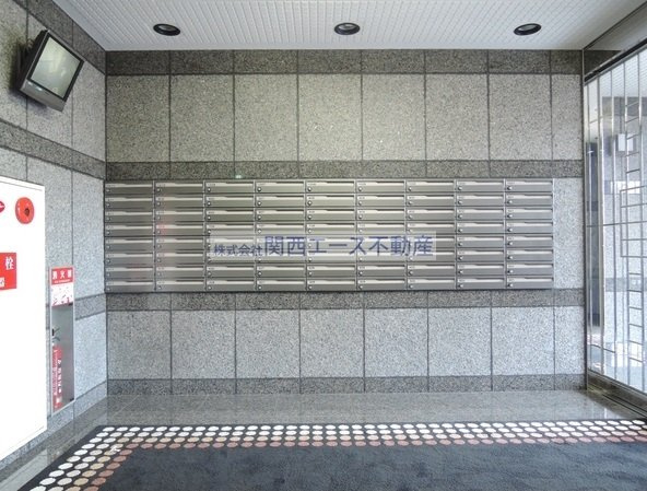 【エントランス】 | ルミエール八尾駅前