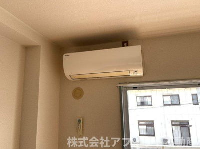 【設備】 | エメローズ汐田 | エアコン　