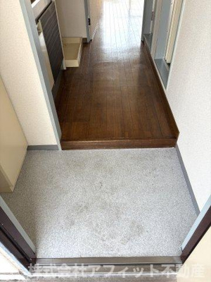 【エントランス】 | エメローズ汐田