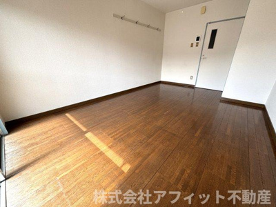 【寝室】 | エメローズ汐田 | 洋室7.5帖　※写真はイメージです