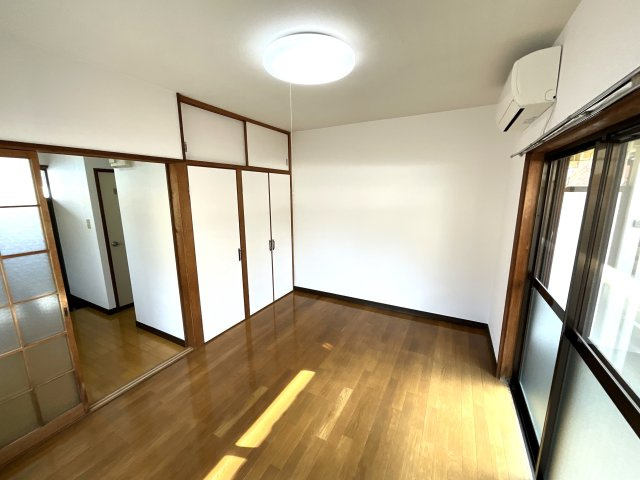 【居間・リビング】