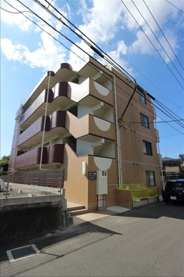 【外観】 | ユニテック渡鹿 | RC造の4階建てアパートです☆