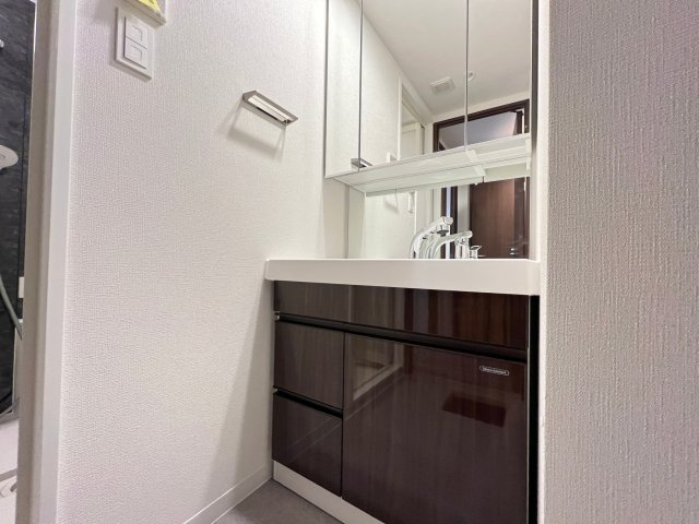 エスリードレジデンス梅田マークスの独立洗面台