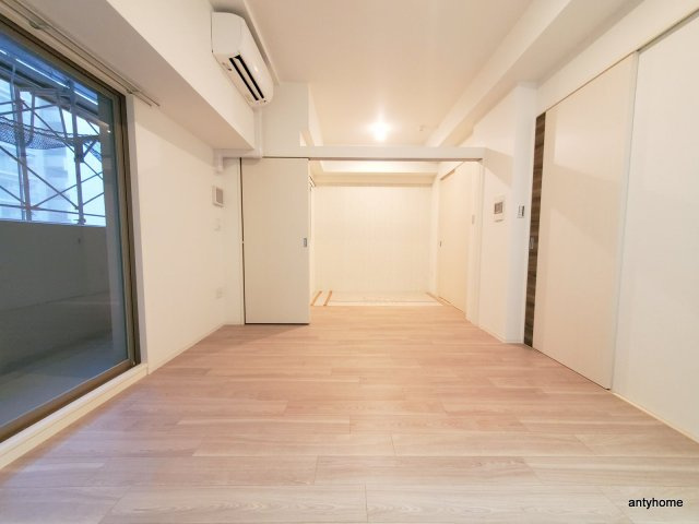 アドバンス江坂ラシュレ 仲介手数料無料の洋室