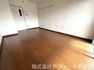 【寝室】 | エメローズ汐田 | 洋室7.5帖　