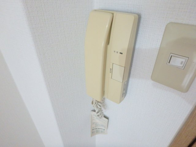 【セキュリティ】 | ＡＶＩＯＮ　７Ｍ８ | インターホンです
