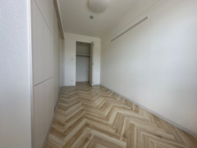 フランディル・オーラ五軒邸の寝室