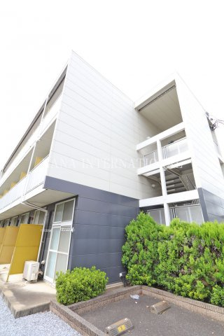 レオパレスピースアベニューの外観