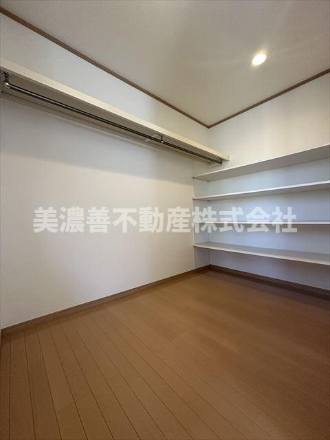 ６２２６８　岐阜市旦島中中古戸建ての収納