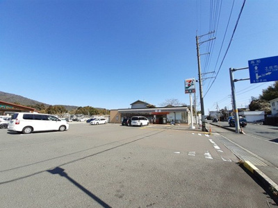 【周辺】 | アイリス・Ⅲ | セブンイレブン 土佐蓮池店まで750m