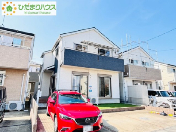 西区指扇　中古一戸建ての外観