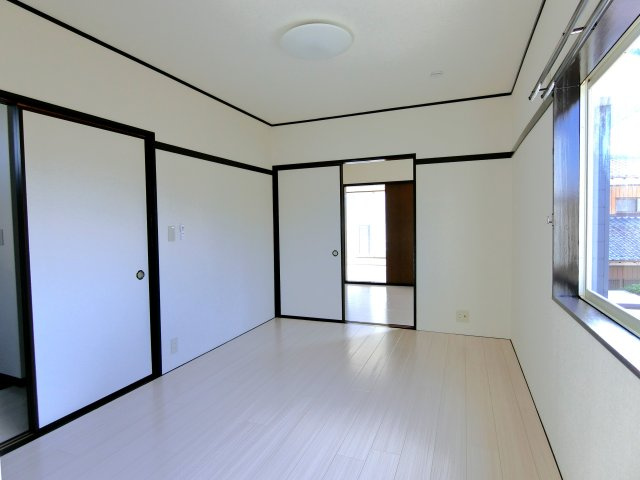 コーポメイプルC棟の洋室