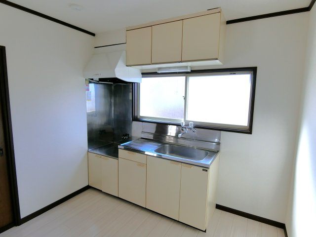 コーポメイプルC棟のキッチン